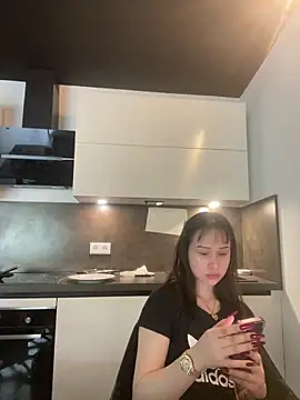 Snapshot of Just-Lilly chatting on 05/19/26, 05:52 Just-Lilly online show from 05/19/26, 05:52