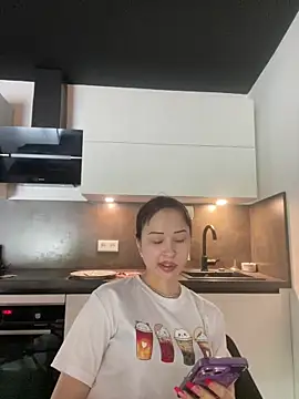 Snapshot of Just-Lilly chatting on 05/30/26, 02:36 Just-Lilly online show from 05/30/26, 02:36