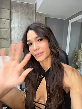 Snapshot of SofiaRivero chatting on 04/23/26, 06:32 SofiaRivero online show from 04/23/26, 06:32