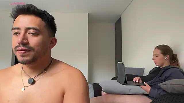 Sofii n Diego online show from 06/03/26, 10:15
