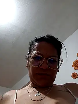 Snapshot of Dafne_77 chatting on 04/05/26, 12:02 Dafne 77 online show from 04/05/26, 12:02