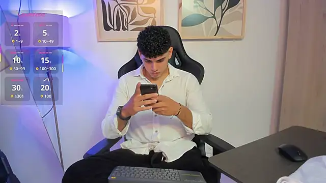 Snapshot of justin_payn14 chatting on 05/14/26, 04:36 justin payn14 online show from 05/14/26, 04:36