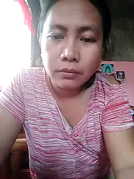 Snapshot of hot_pilipina25xxx chatting on 06/11/26, 12:43 hot pilipina25xxx online show from 06/11/26, 12:43