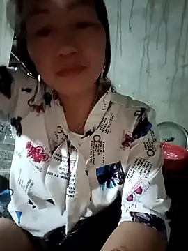 Snapshot of baby_112233 chatting on 04/14/26, 02:01 baby 112233 online show from 04/14/26, 02:01