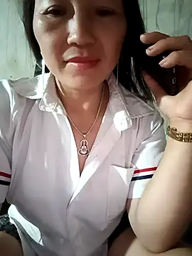 Snapshot of baby_112233 chatting on 04/15/26, 10:44 baby 112233 online show from 04/15/26, 10:44
