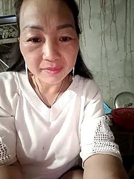 Snapshot of baby_112233 chatting on 04/16/26, 12:11 baby 112233 online show from 04/16/26, 12:11
