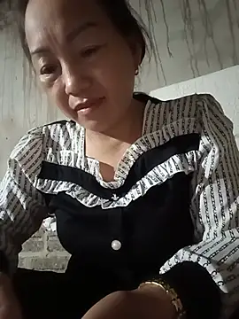 baby 112233 online show from 07/28/26, 12:01