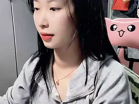 Snapshot of Linne6789 chatting on 03/03/26, 03:07 Linne6789 online show from 03/03/26, 03:07