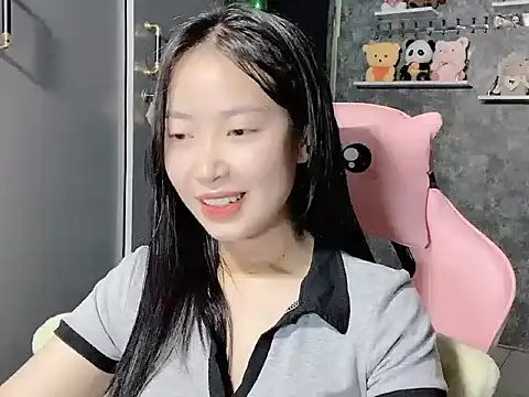 Snapshot of Linne6789 chatting on 04/03/26, 02:26 Linne6789 online show from 04/03/26, 02:26