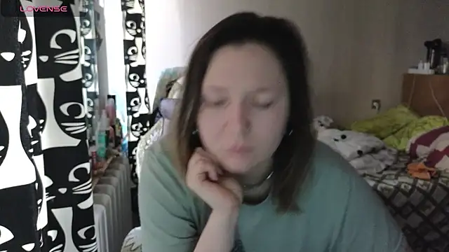 Snapshot of Ozalin_ chatting on 04/13/26, 12:10 Ozalin online show from 04/13/26, 12:10