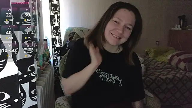 Snapshot of Ozalin_ chatting on 04/17/26, 07:44 Ozalin online show from 04/17/26, 07:44
