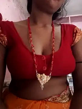 Snapshot of Komal9080 chatting on 03/05/26, 04:52 Komal9080 online show from 03/05/26, 04:52
