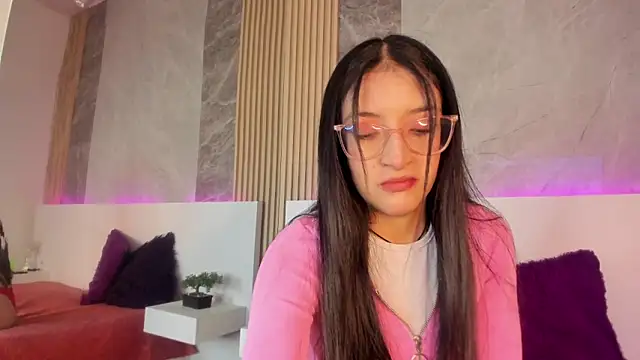 Snapshot of HannaWen_ chatting on 03/07/26, 12:57 HannaWen online show from 03/07/26, 12:57