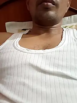 Mumbai handsom92 online show from 06/09/26, 03:34