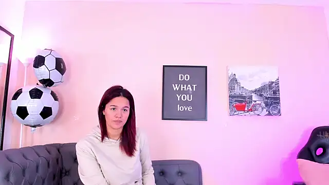 victoriazans online show from 06/17/26, 12:29
