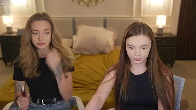 Snapshot of Zlata_Sky chatting on 09/26/25, 02:43 Zlata Sky online show from 09/26/25, 02:43