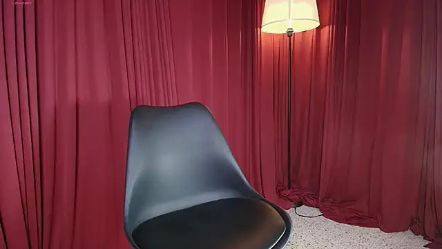 Sharlotte  1 online show from 05/11/26, 02:45