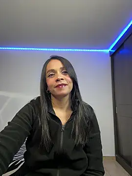 paula lopez   online show from 07/23/26, 11:24