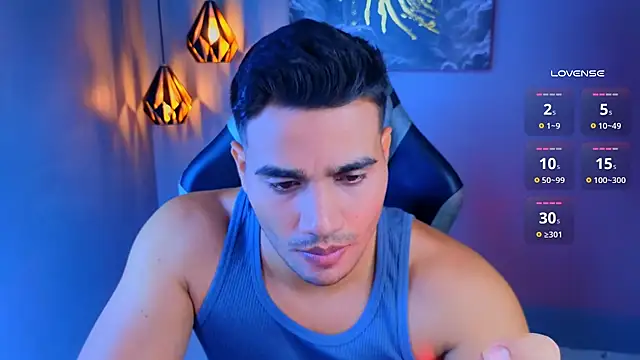 Snapshot of AndresRodriguez1 chatting on 04/07/26, 02:06 AndresRodriguez1 online show from 04/07/26, 02:06