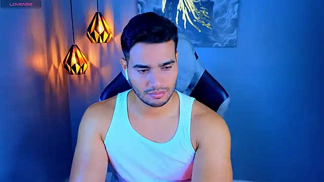 Snapshot of AndresRodriguez1 chatting on 04/22/26, 12:18 AndresRodriguez1 online show from 04/22/26, 12:18