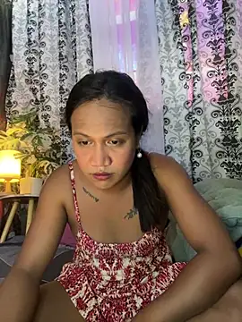 Snapshot of Queen-barbie chatting on 05/23/26, 01:55 Queen-barbie online show from 05/23/26, 01:55