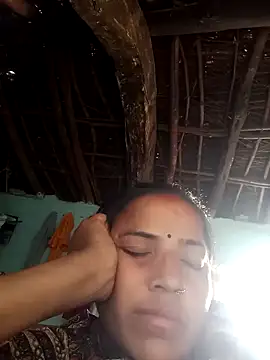 Snapshot of Manu_mehta chatting on 05/07/26, 04:18 Manu mehta online show from 05/07/26, 04:18