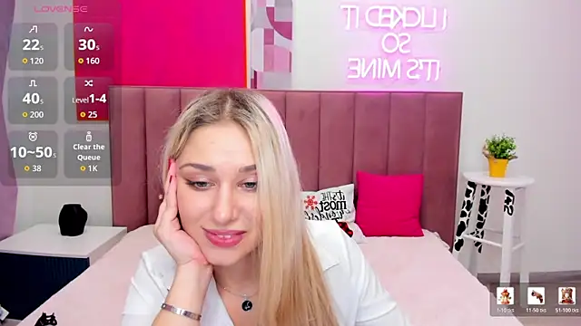 Snapshot of MIla_Stunning chatting on 02/03/26, 02:53 MIla Stunning online show from 02/03/26, 02:53