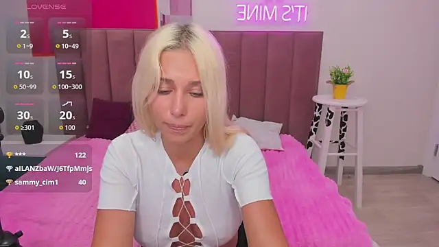 Snapshot of MIla_Stunning chatting on 06/11/26, 02:53 MIla Stunning online show from 06/11/26, 02:53