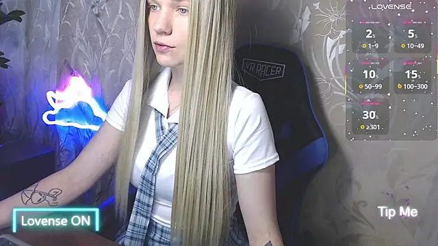 Shiny Victoria online show from 06/06/26, 07:57
