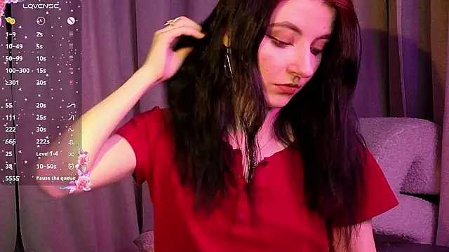 Snapshot of NicoleLuxe chatting on 03/17/26, 07:17 NicoleLuxe online show from 03/17/26, 07:17