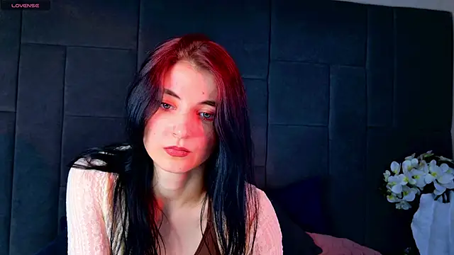 Snapshot of NicoleLuxe chatting on 05/15/26, 06:04 NicoleLuxe online show from 05/15/26, 06:04