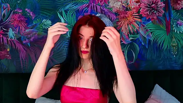 NicoleLuxe online show from 07/07/26, 06:01