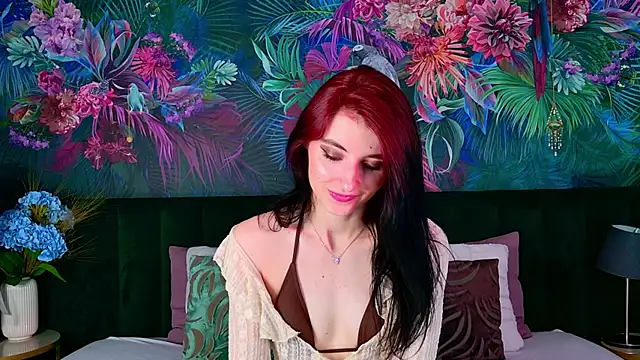 NicoleLuxe online show from 07/10/26, 05:37