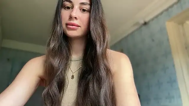 LiluMartiznir online show from 06/08/26, 11:21