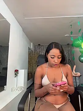 Snapshot of Alahia_Betancurr chatting on 03/19/26, 12:31 Alahia Betancurr online show from 03/19/26, 12:31