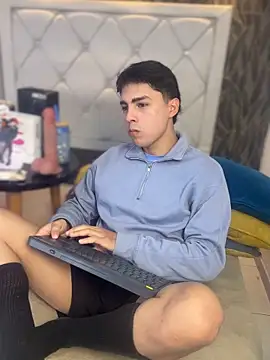 Snapshot of Samu_Hott chatting on 03/04/26, 08:26 Samu Hott online show from 03/04/26, 08:26