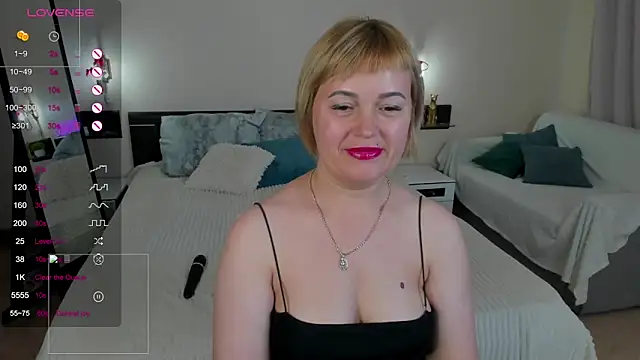 Snapshot of MaryClars chatting on 06/10/26, 06:45 MaryClars online show from 06/10/26, 06:45