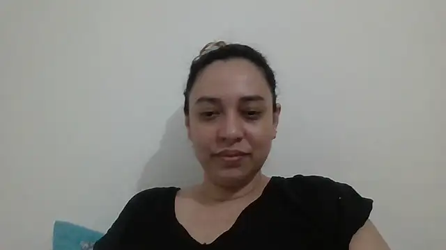 Snapshot of risitos23 chatting on 07/04/26, 06:52 risitos23 online show from 07/04/26, 06:52