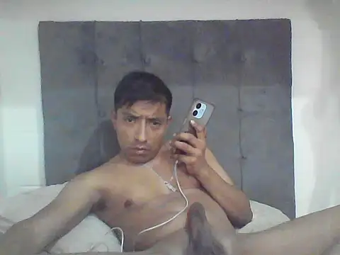 Snapshot of FierrudoMora777 chatting on 05/15/26, 09:33 FierrudoMora777 online show from 05/15/26, 09:33