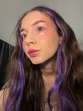 Snapshot of OliviaMorgan_ chatting on 06/04/26, 05:57 OliviaMorgan online show from 06/04/26, 05:57