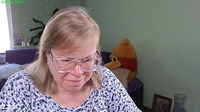 Snapshot of Emma_Eclipsee chatting on 07/21/26, 11:34 Emma Eclipsee online show from 07/21/26, 11:34