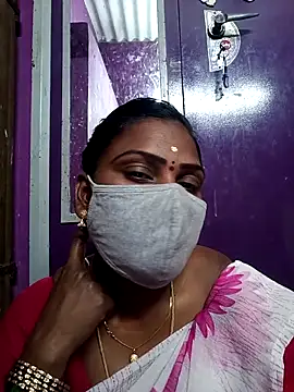 Snapshot of Tamil_Hot_Nisha chatting on 04/13/26, 04:34 Tamil Hot Nisha online show from 04/13/26, 04:34