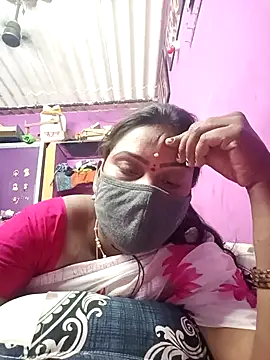 Snapshot of Tamil_Hot_Nisha chatting on 04/18/26, 06:28 Tamil Hot Nisha online show from 04/18/26, 06:28