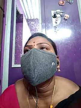 Snapshot of Tamil_Hot_Nisha chatting on 04/18/26, 07:07 Tamil Hot Nisha online show from 04/18/26, 07:07