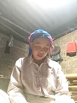Snapshot of lena-cute chatting on 05/02/26, 01:49 lena-cute online show from 05/02/26, 01:49