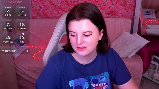 Snapshot of KristiFoxy chatting on 03/18/26, 06:38 KristiFoxy online show from 03/18/26, 06:38