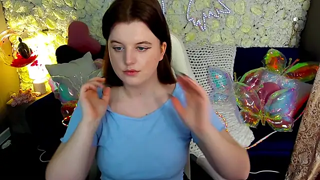 Snapshot of KristiFoxy chatting on 04/01/26, 05:52 KristiFoxy online show from 04/01/26, 05:52
