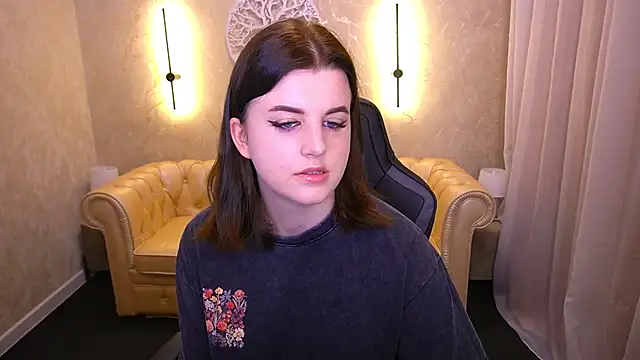 KristiFoxy online show from 07/27/26, 05:42
