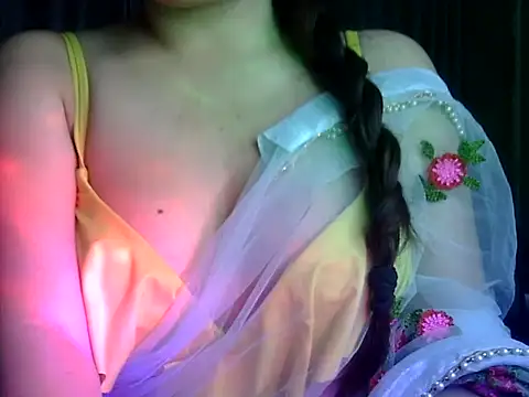 Snapshot of anvika_1709 chatting on 04/11/26, 05:50 anvika 1709 online show from 04/11/26, 05:50