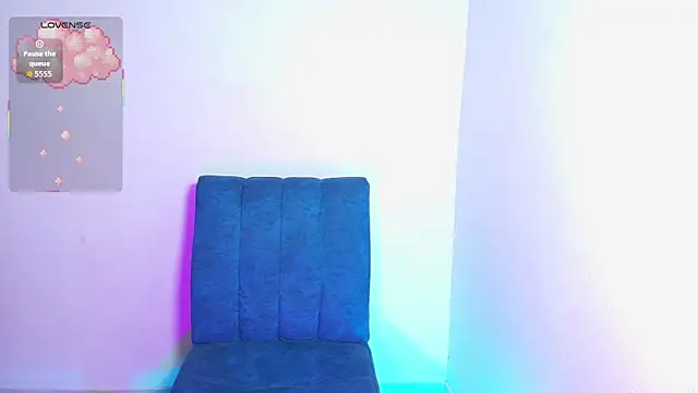 Lya dubois  online show from 06/06/26, 11:20